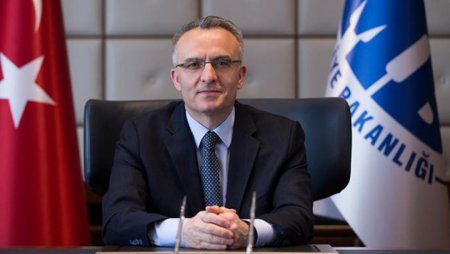  Merkez Bankası Başkanı Murat Uysal görevden alındı! Yerine Naci Ağbal atandı